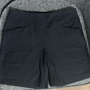 Women’s Lady Hagen Black Golf Shorts - Medium